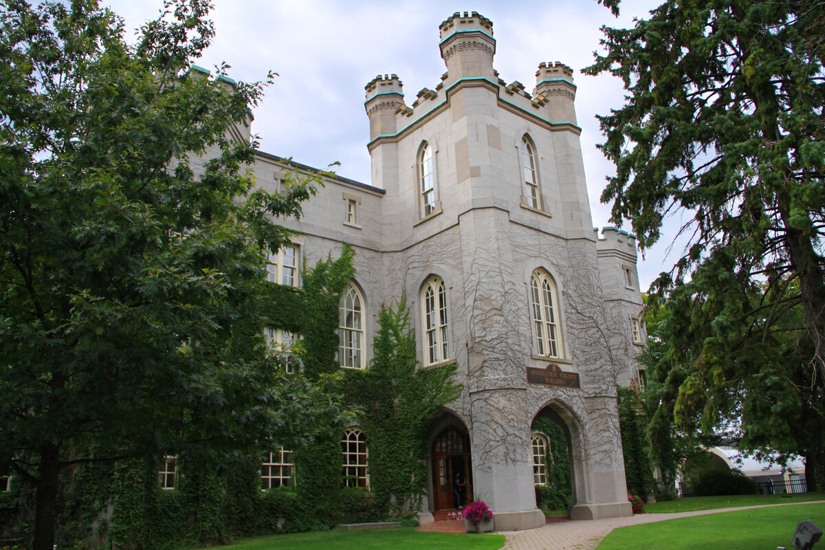 Middlesex County Courthouse, London, Ontario — a Gothic Revival building designated a National Historic Site of Canada